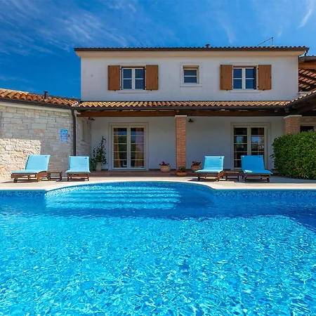 Loverka Vakantiehuis Pula