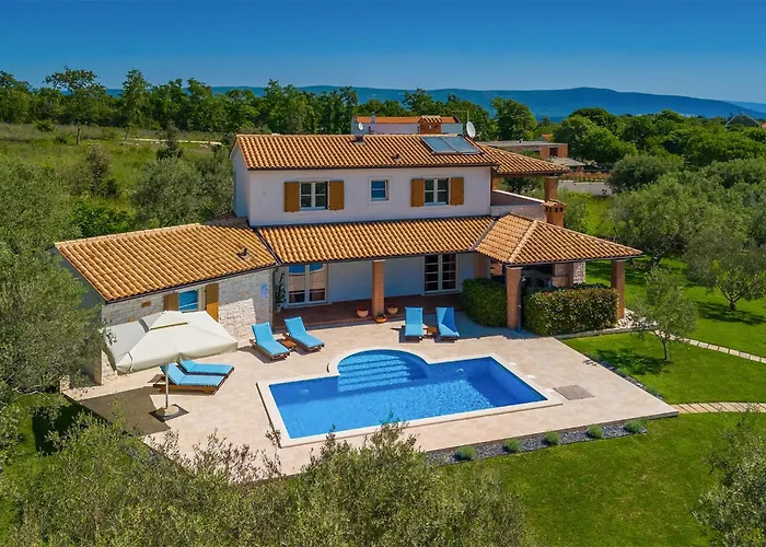 Loverka Будинок відпочинку Пула